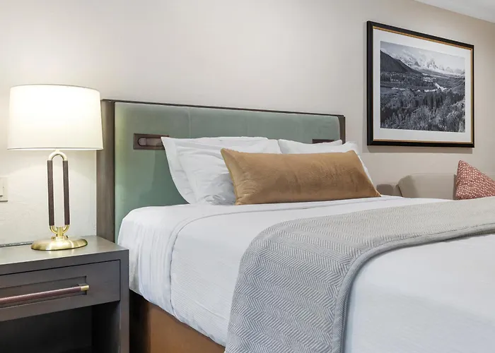 The At Hole Hotel