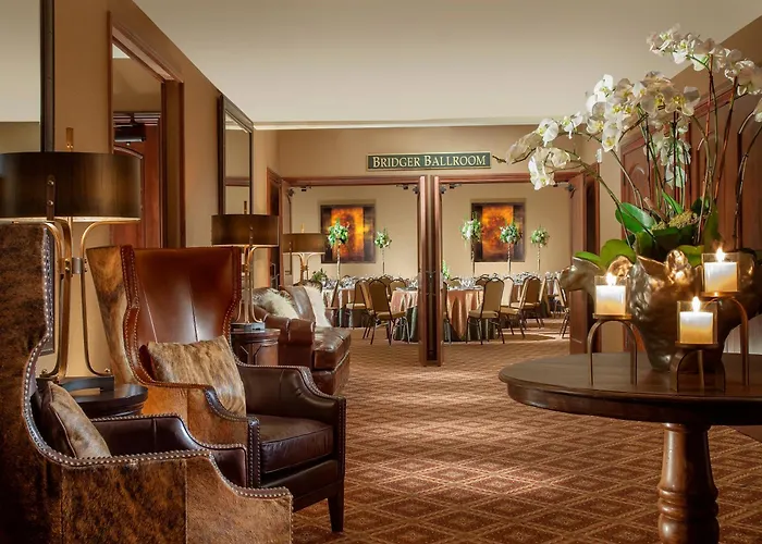 The At Hole Hotel 4*