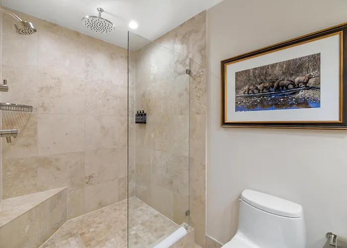 The At Hole Hotel 4*